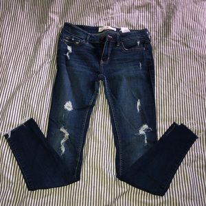 Women’s Hollister low rise super skinny jeggings